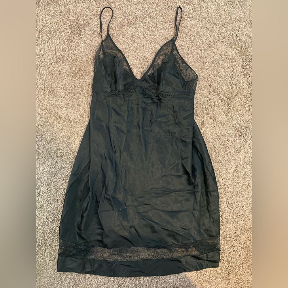 Womens Victoria Secert silk nighty